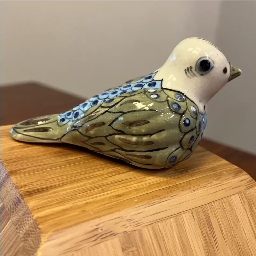 Reyna Mexican Culture Pottery Parrot Bird Figurine 5”x3” Handcrafted Ken Edwards